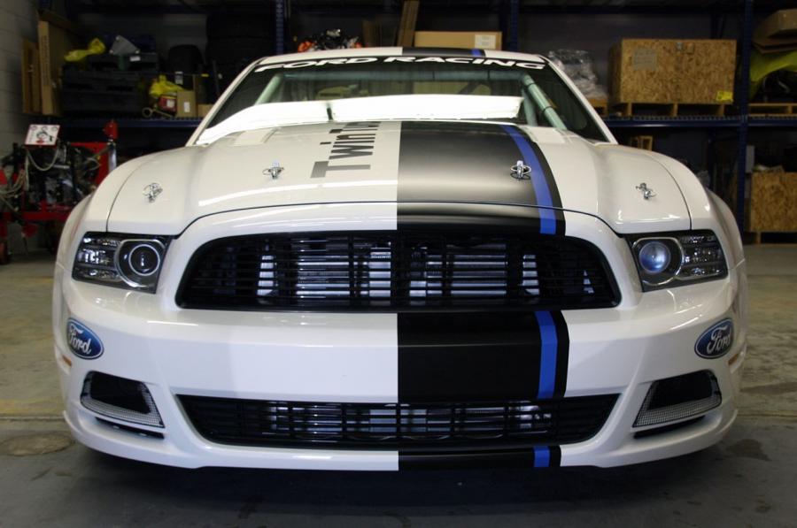  Ford Mustang Cobra Jet 2010 года  (фото 55 из 84)